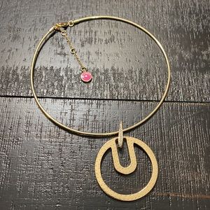 NWOT Isaac Mizrahi New York Gold Tone & Pink Collar Necklace!